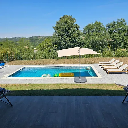 K42 Pool House *